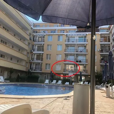 Апартамент С Две Спални На Море В Слънчев Бряг 아파트호텔